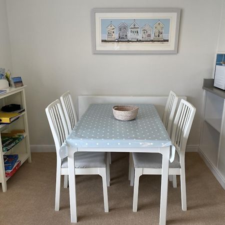 Lovely Seafront 2 Bedroom Apartment 4 Aberdyfi Eksteriør billede