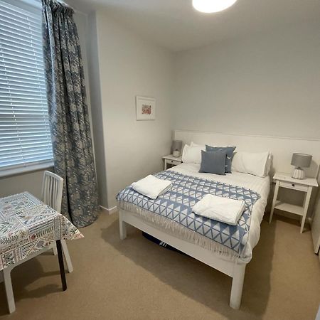 Lovely Seafront 2 Bedroom Apartment 4 Aberdyfi Eksteriør billede