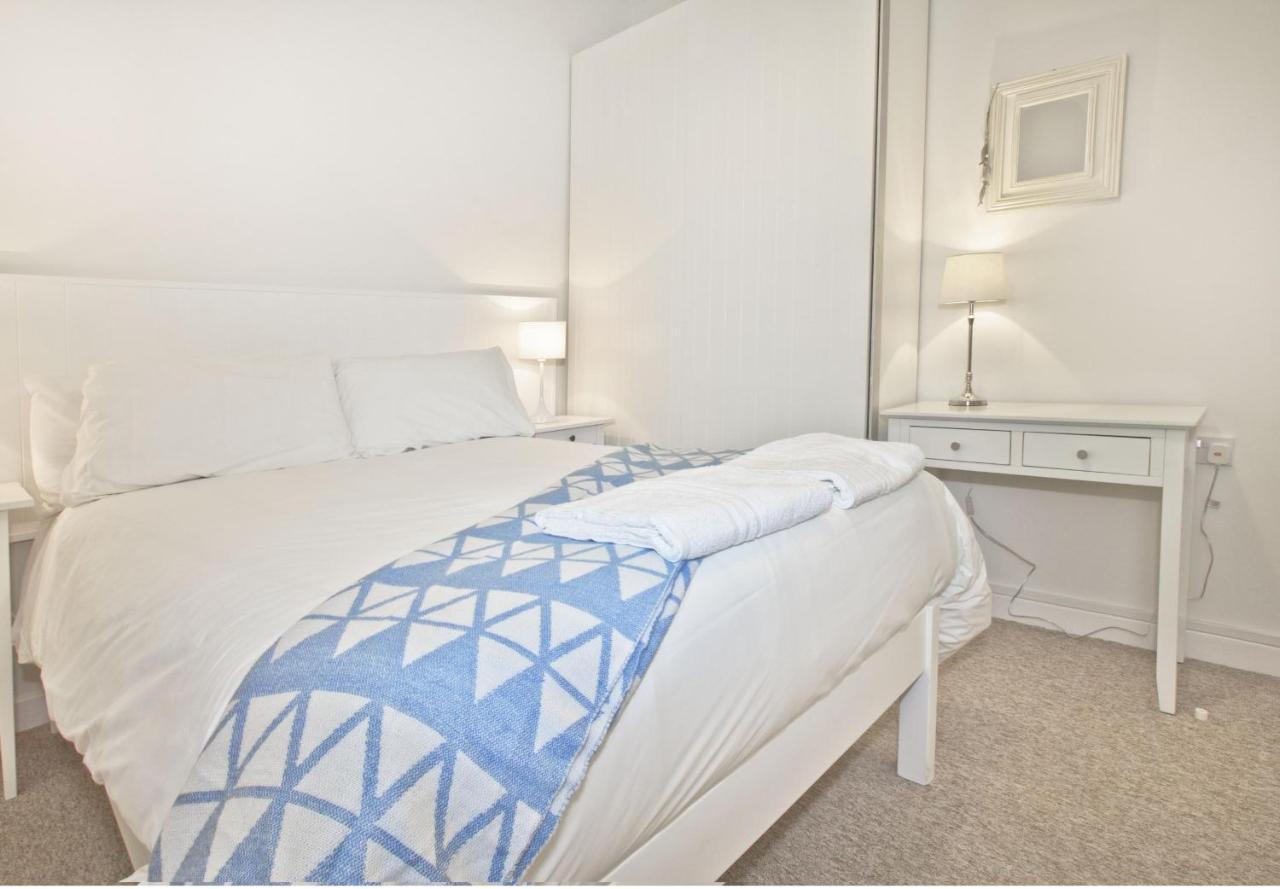 Lovely Seafront 2 Bedroom Apartment 4 Aberdyfi Eksteriør billede